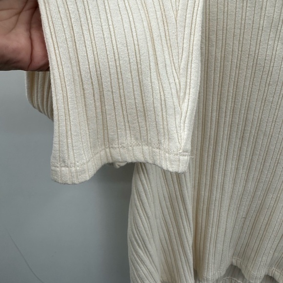 MADEWELL VARIEGATED Ribbed boxy cream 1/4 button stretchy polo.  MEDIUM - Picture 8 of 12